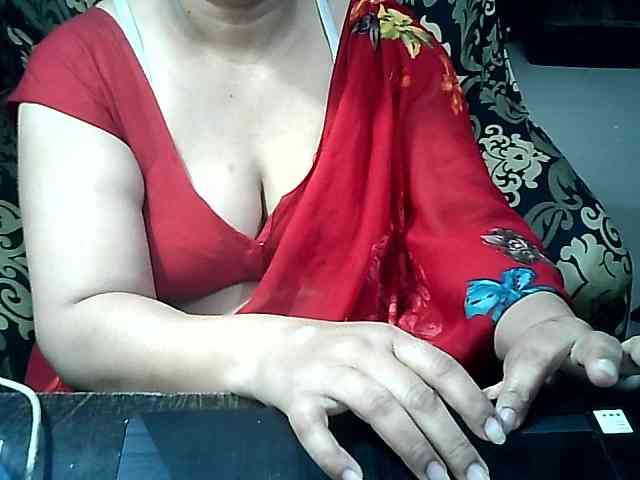 Indianbhabhimilf40 webcam