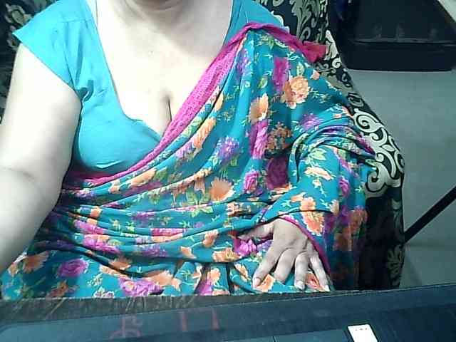 Indianbhabhimilf40 webcam