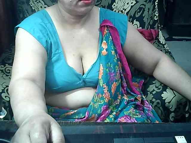 Indianbhabhimilf40 webcam