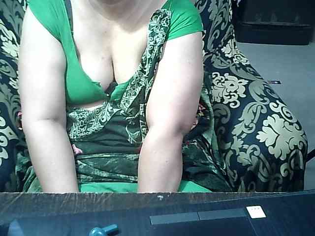 Indianbhabhimilf40 webcam