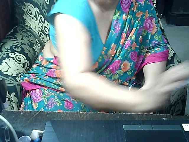 Indianbhabhimilf40 webcam