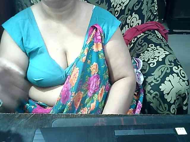 Indianbhabhimilf40 webcam