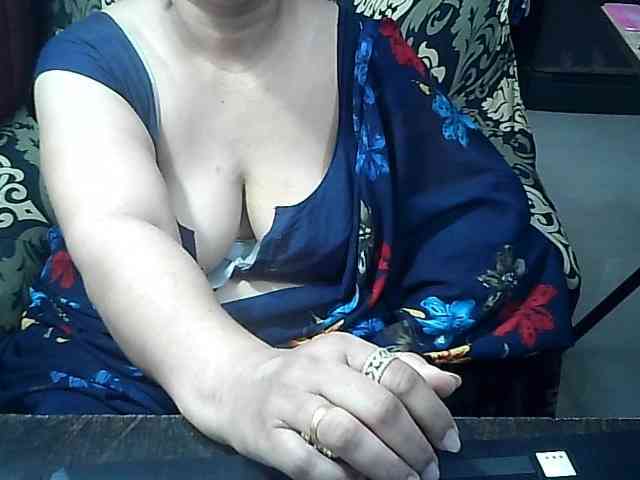 Indianbhabhimilf40 webcam
