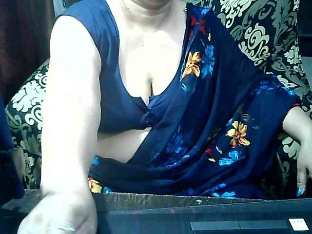 Indianbhabhimilf40 webcam