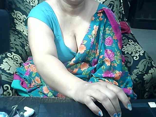 Indianbhabhimilf40 webcam