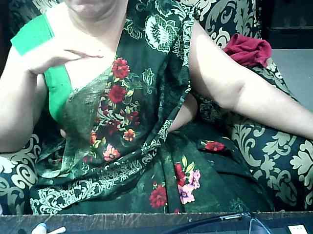 Model: Indianbhabhimilf40