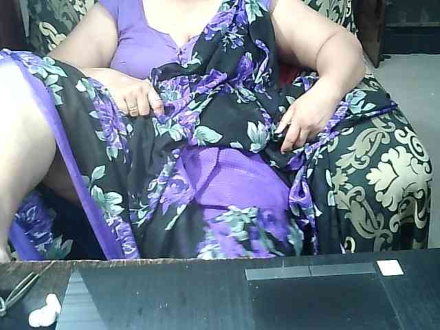 Indianbhabhimilf40 webcam