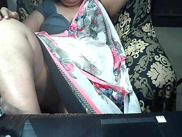 Indianbhabhimilf40 webcam