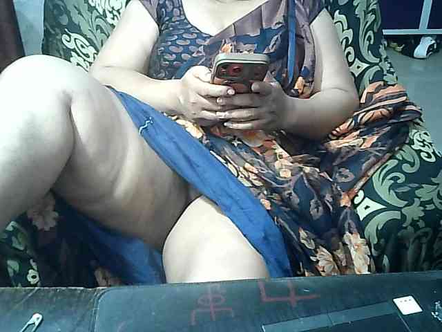 Indianbhabhimilf40 webcam