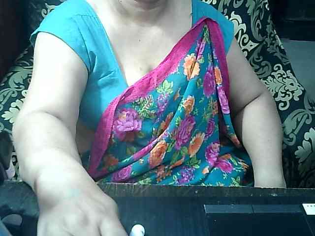 Indianbhabhimilf40 webcam