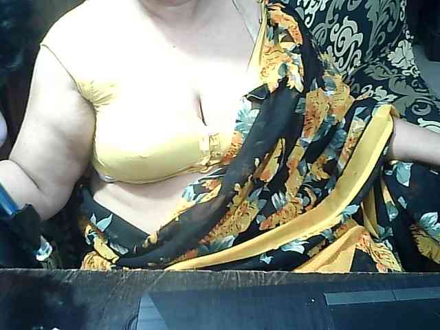 Indianbhabhimilf40 webcam