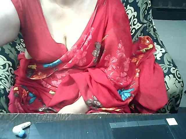 Indianbhabhimilf40 webcam