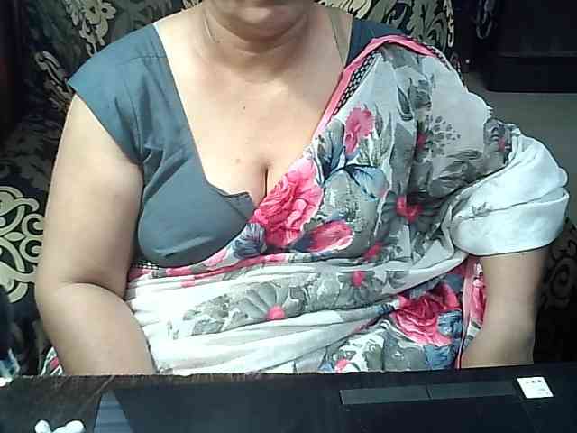 Indianbhabhimilf40 webcam