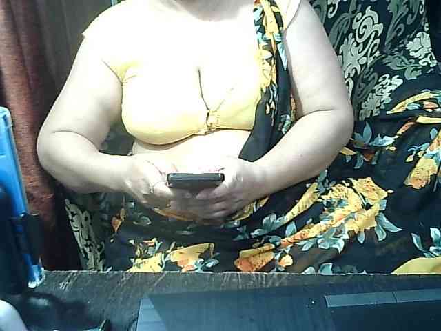 Indianbhabhimilf40 webcam