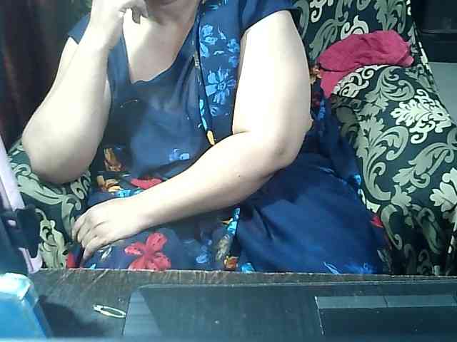 Indianbhabhimilf40 webcam