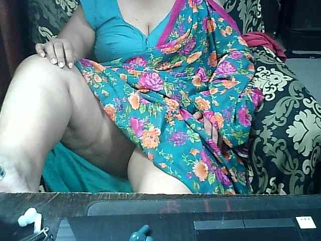 Indianbhabhimilf40 webcam