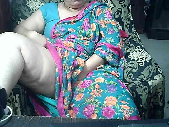 Indianbhabhimilf40 webcam