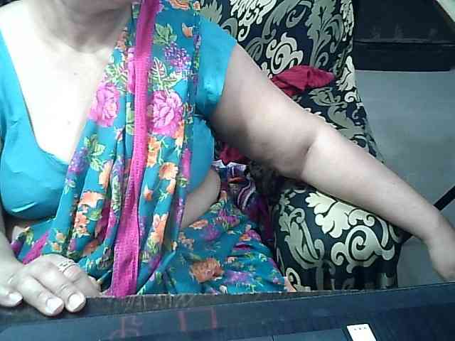 Indianbhabhimilf40 webcam