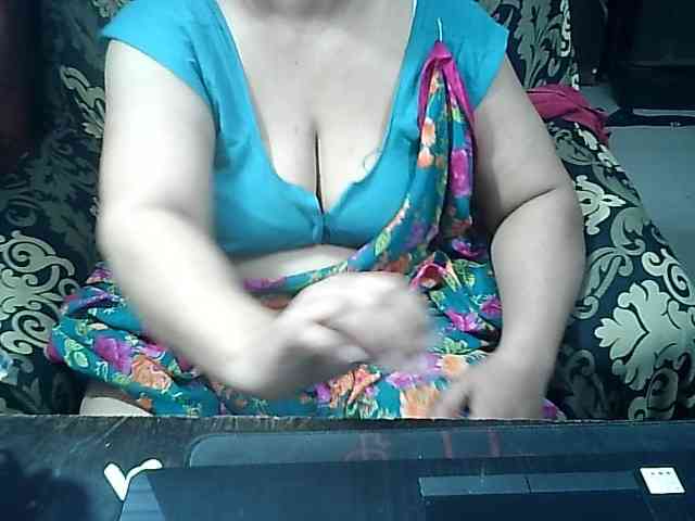 Indianbhabhimilf40 webcam