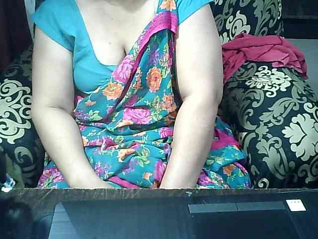 Indianbhabhimilf40 webcam