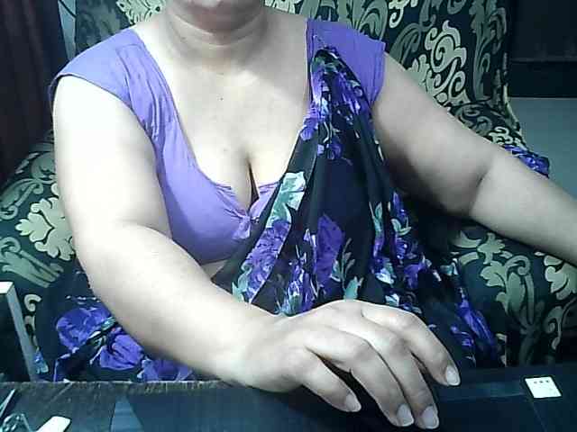 Indianbhabhimilf40 webcam