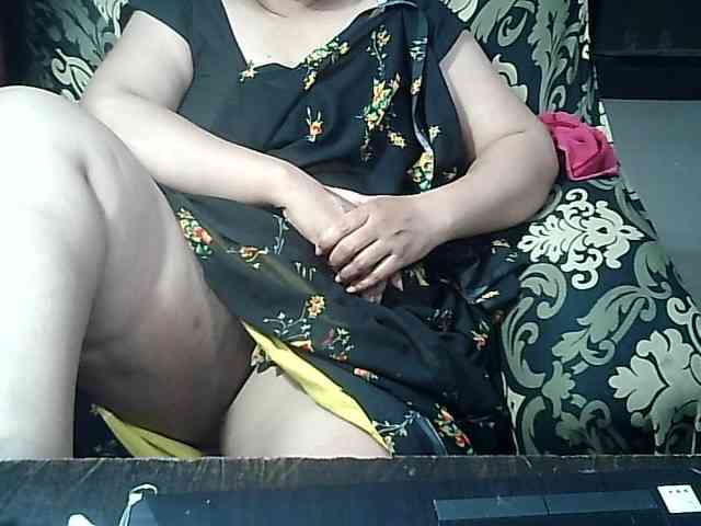 Indianbhabhimilf40 webcam