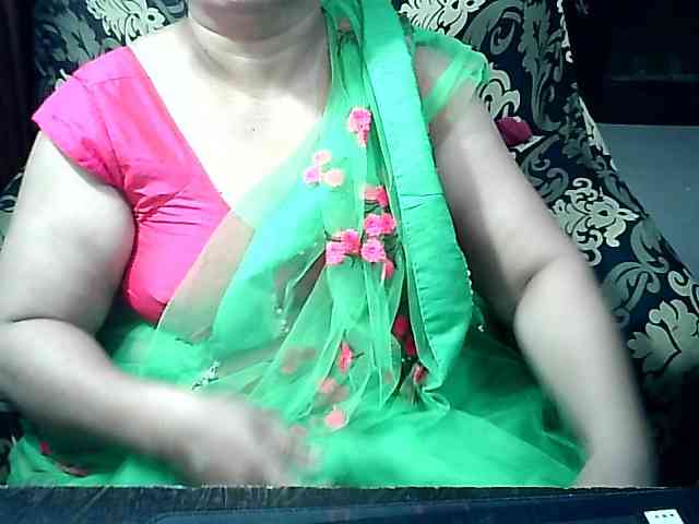 Indianbhabhimilf40 webcam