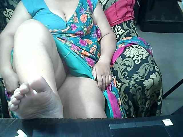 Indianbhabhimilf40 webcam