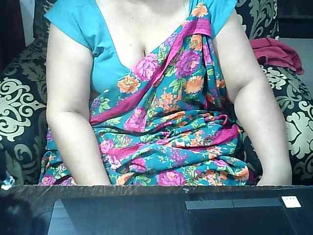 Indianbhabhimilf40 webcam