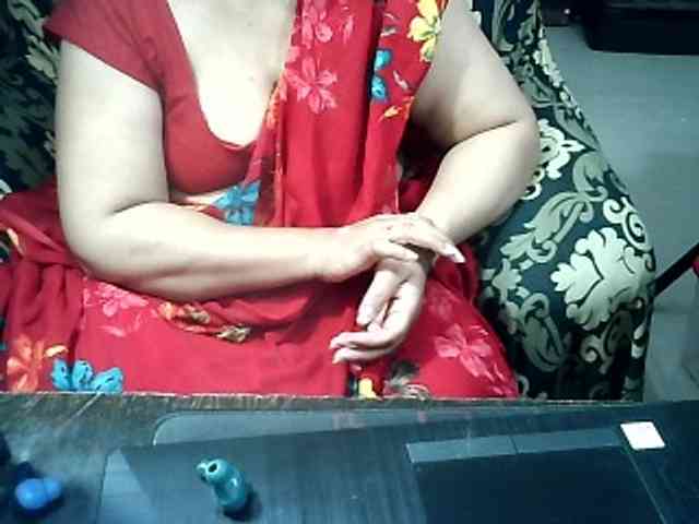 Indianbhabhimilf40 webcam