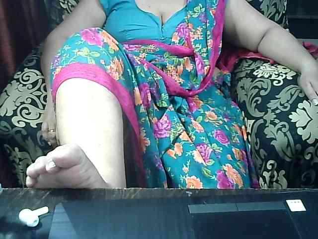 Indianbhabhimilf40 webcam