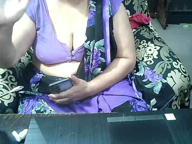 Indianbhabhimilf40 webcam