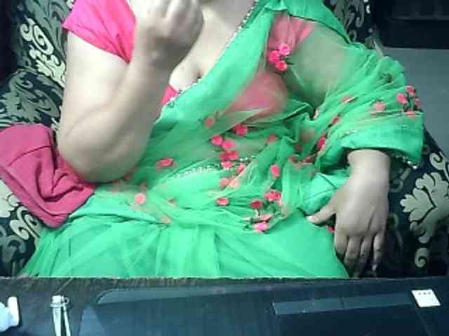 Indianbhabhimilf40 webcam