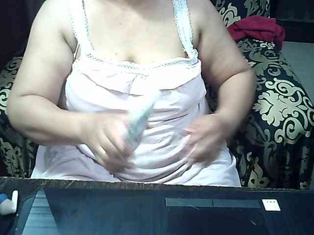 Indianbhabhimilf40 webcam