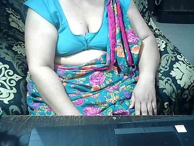 Indianbhabhimilf40 webcam