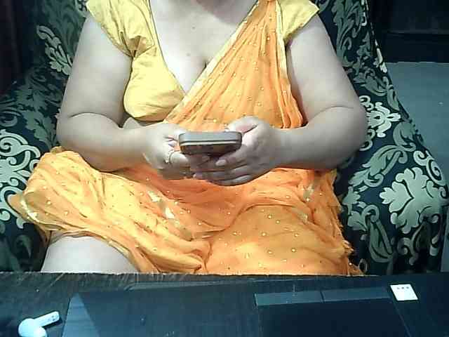 Indianbhabhimilf40 webcam