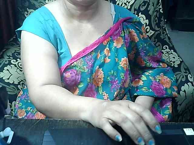 Indianbhabhimilf40 webcam