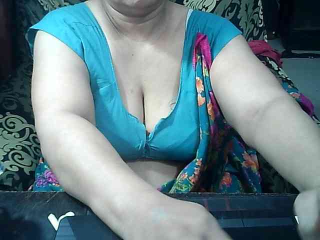 Indianbhabhimilf40 webcam