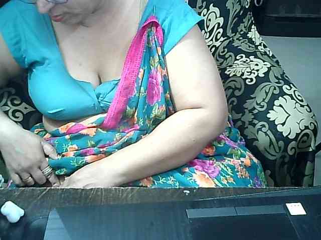 Indianbhabhimilf40 webcam