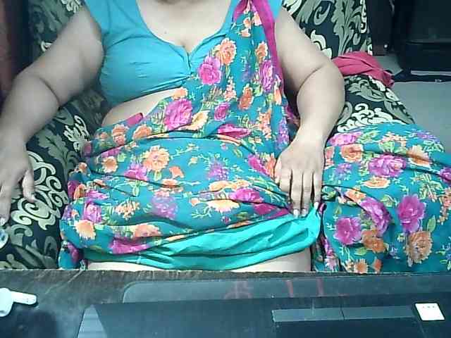 Indianbhabhimilf40 webcam