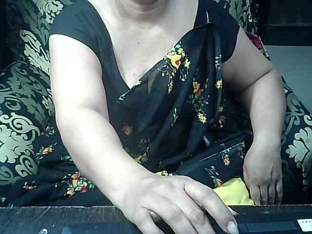 Indianbhabhimilf40 webcam