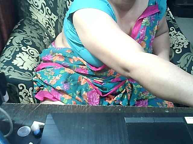 Indianbhabhimilf40 webcam