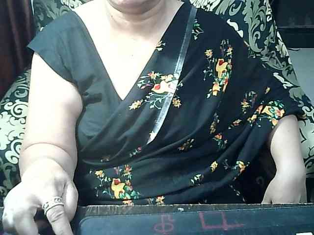 Indianbhabhimilf40 webcam