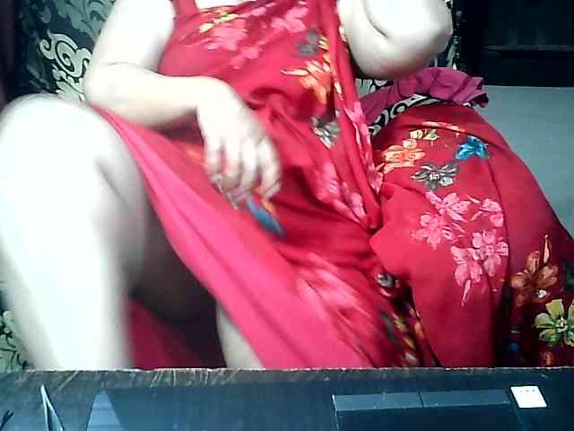 Indianbhabhimilf40 webcam