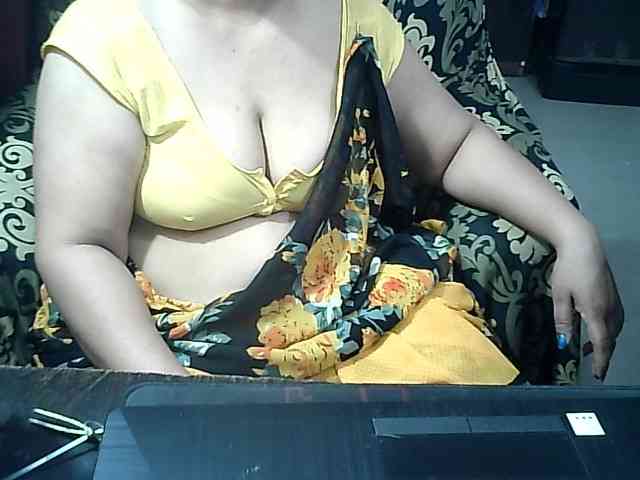 Indianbhabhimilf40 webcam