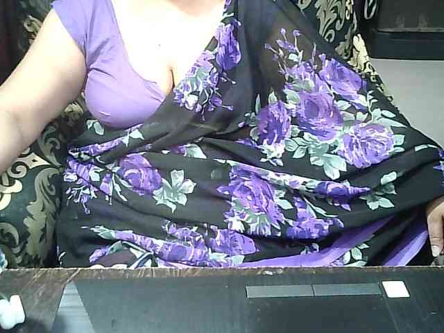 Indianbhabhimilf40 webcam