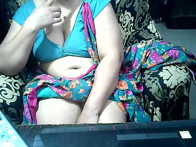 Indianbhabhimilf40 webcam