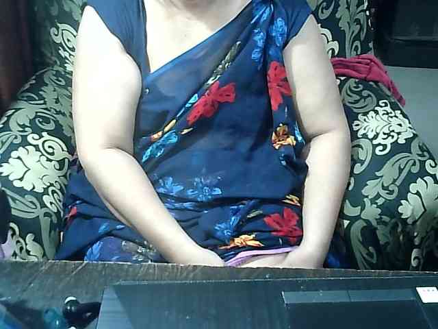 Indianbhabhimilf40 webcam