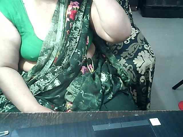 Indianbhabhimilf40 webcam