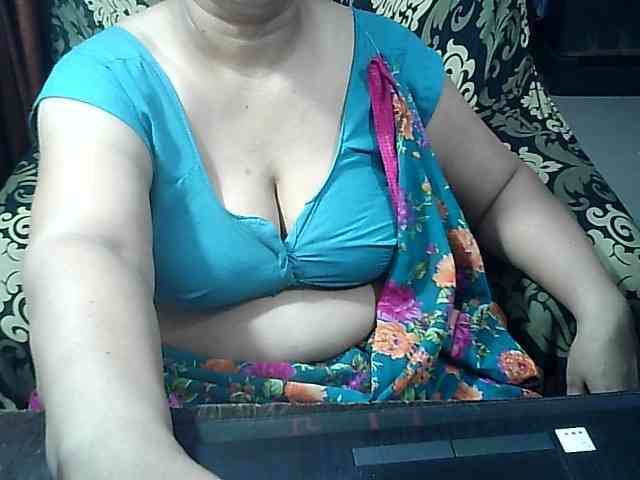 Indianbhabhimilf40 webcam